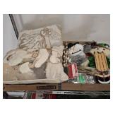 DECORATIVE PILLOWS, CHRISTMAS DCOR