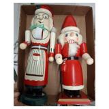 2 PC NUTCRACKERS