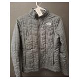 NORTH FACE WOMENS SMALL