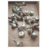 CERAMIC PULLS BUTTERFLY THEMED