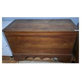 ANTIQUE DOVETAILED BLANKET CHEST