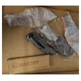 GROUP OF FOLDING KNIVES