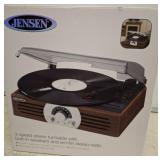 JENSEN 3 SPEED STEREO TURNTABLEW/
