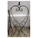 WROUGHT IRON FREESTANDING PLANT RACK 36IN