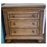 BROYHILL NIGHT STAND