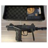 TOY PISTOL AND CASE