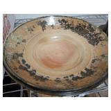 GLAZED CERAMIC CENTER PIECE