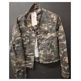 VIP WOMENS CAMO JACKET SIZE XX