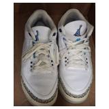 AIR JORDANS SIZE 8