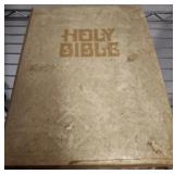 VINTAGE LARGE PRINT BIBLE
