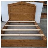 OAK QUEEN SIZED FOUNDATION BED