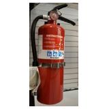 FIRST ALERT FIRE EXTINGUISHER