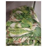 QUILT AND PILLOW SHAMS