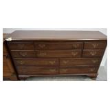 ETHAN ALLEN DRESSER