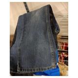 2 PR 18R LADIES LEVI JEANS