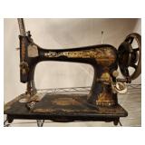 SINGER SEWING MACHINE-OUT OF STAND