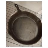 10IN WAGNER WARE CAST IRON PAN