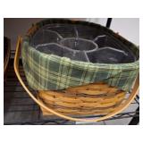 PICNIC STYLE LONGABERGER BASKET WITH LINER