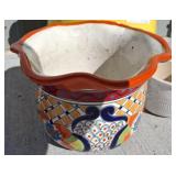 ASSORTED CERAMIC AND PLASTIC PLANTERS