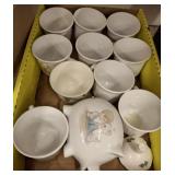 ASSORTED CHRISTMAS CUPS