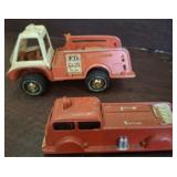 VINTAGE GABRIEL AND EXCEL PRODUCT METAL FIRE TRUCK