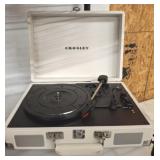 CROSLEY TABLE TOP PORTABLE RECORD PLAYER, NO CORD
