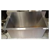 STAINLESS STEEL COMMERCIAL SINK