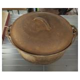 CAST IRON STOCK POT