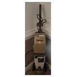 STEEMER COMMERCIAL SHAMPOOER