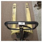 PALLET JACK, NOT HOLDING LIFT