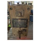 VINTAGE MEGGER GROUND RESISTANCE TESTER