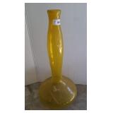 ANTIQUE YELLOW GLASS VASE