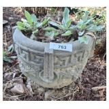 CONCRETE PLANTER 18 INCH