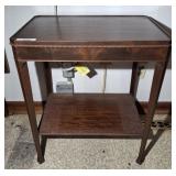 MAHOGANY SIDE TABLE 15X22X26