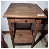 PEDESTAL TABLE 17X17X30