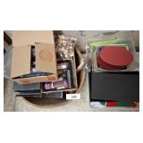 CRAFT AND JEWELRY MAKING SUPPLIES