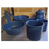 AGATE CAMPING POTS AND MUGS