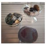 ASSORTED POLISHED STONES, CROSS SECTION GEODE