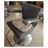BEAUTY PARLOR CHAIR