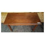 PINE STAINED COFFEE TABLE