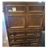 2 DOOR 6 DRAWER GENTLEMANS CHEST