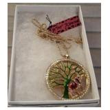 BETSEY JOHNSON NECKLACE AND PENDANT