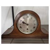 VINTAGE MANTLE CLOCK KEY WIND, NO KEY