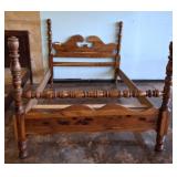 FULL SIZE CEDAR POSTER BED