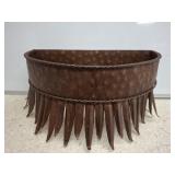 METAL HALF ROUND WALL DECOR- 19IN