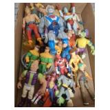 VINTAGE COLLECTIBLE FIGURINES