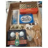 GROUP OF COLLECTIBLES