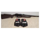 DAISY PUMP BB GUN, UFC GLOVES, GUN DOES NOT PRIME