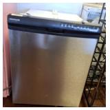 FRIGIDAIRE STAINLESS DISHWASHER