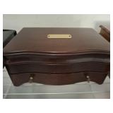 DRESSER TOP JEWELRY BOX